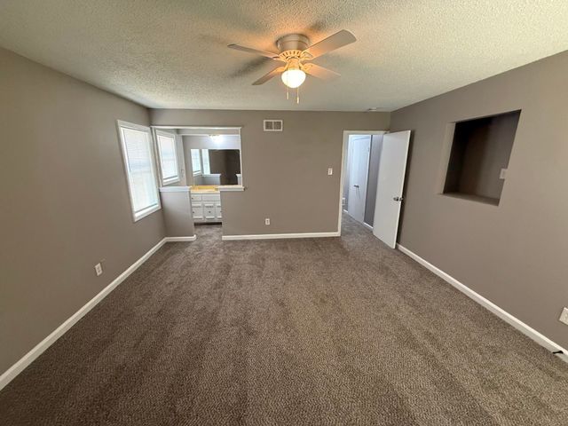 6136 SCARLET LEAF DR, Memphis, TN 38141