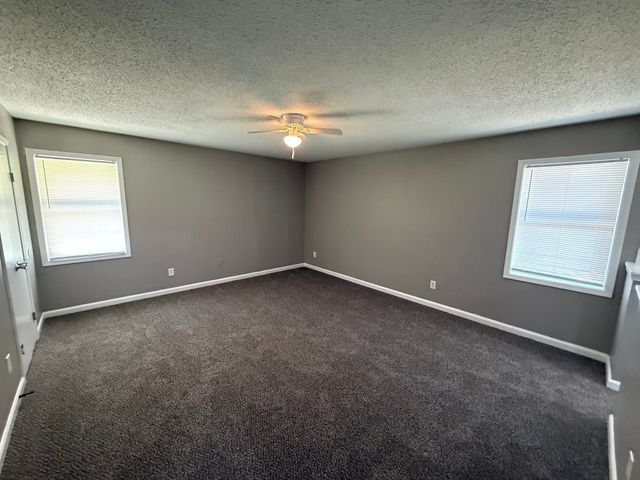 6136 SCARLET LEAF DR, Memphis, TN 38141