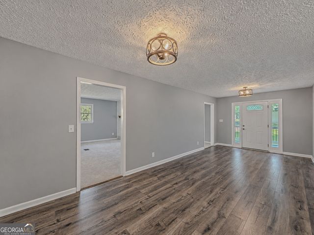 848 East Avenue, Scottdale, GA 30079