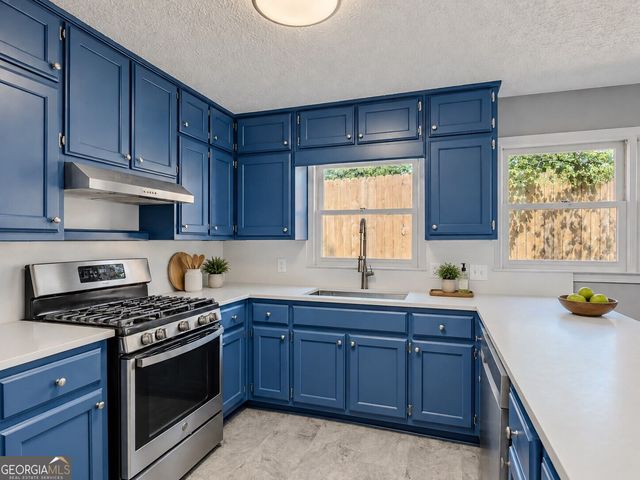 848 East Avenue, Scottdale, GA 30079