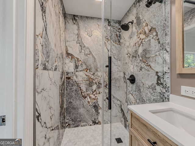 848 East Avenue, Scottdale, GA 30079