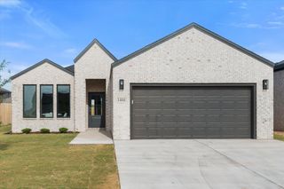 1404 Farmhouse Avenue, Wolfforth, TX 79382