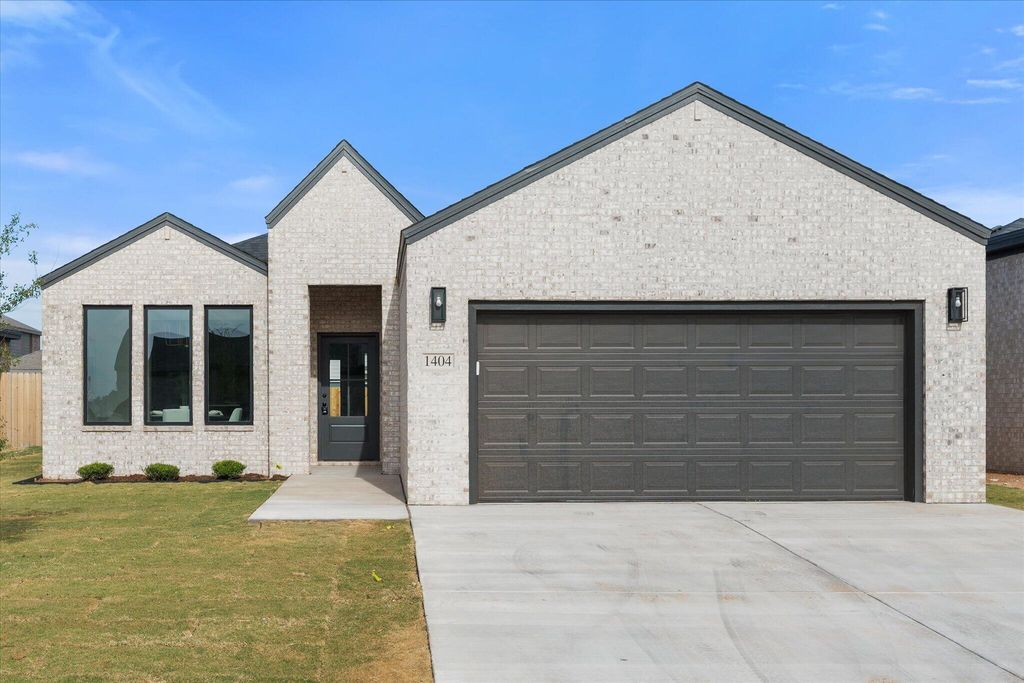 1404 Farmhouse Avenue, Wolfforth, TX 79382
