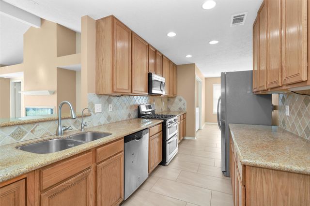 10822 Oak Acres Drive, Houston, TX 77065