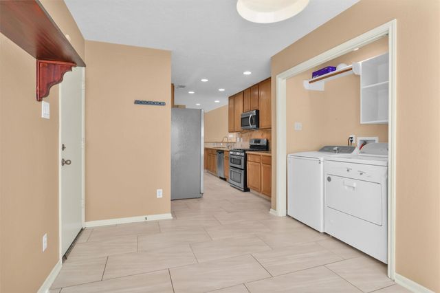 10822 Oak Acres Drive, Houston, TX 77065