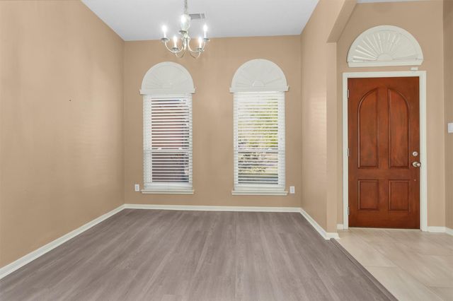 10822 Oak Acres Drive, Houston, TX 77065