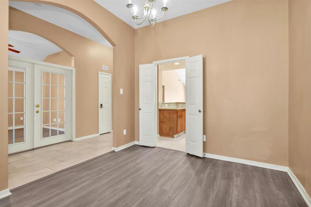 10822 Oak Acres Drive, Houston, TX 77065