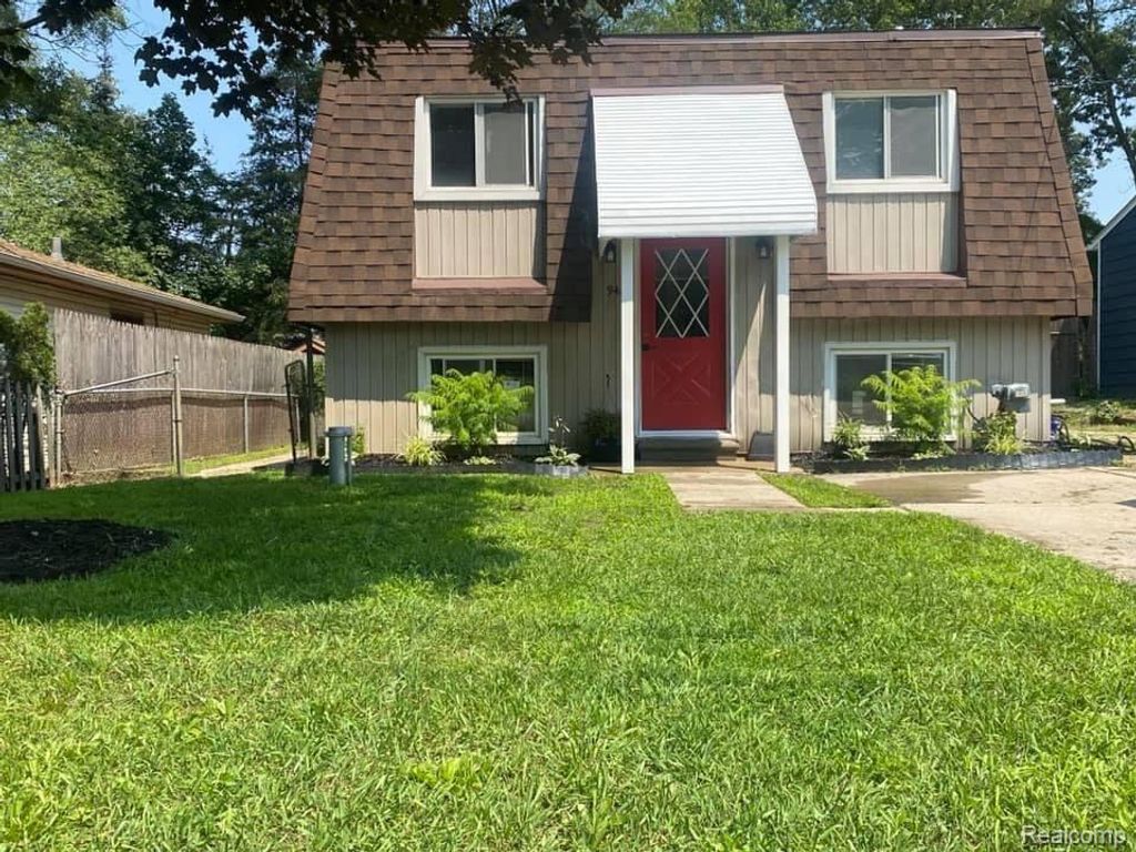 945 Olreana Road, White Lake Charter Township, MI 48386