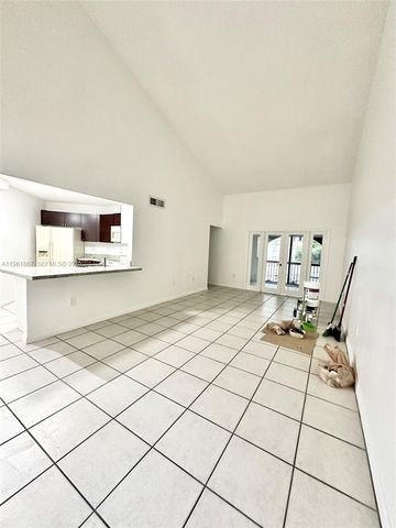 10237 NW 9th St Cir 210-4, Miami, FL 33172