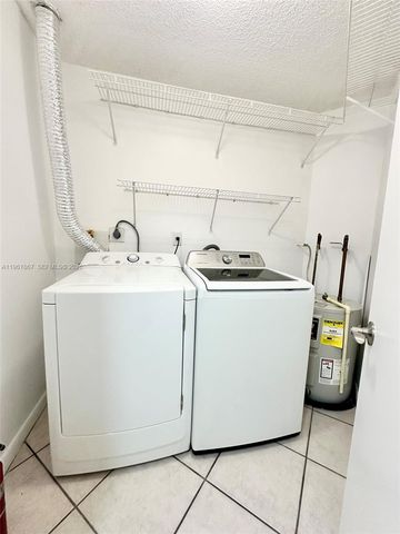 10237 NW 9th St Cir 210-4, Miami, FL 33172