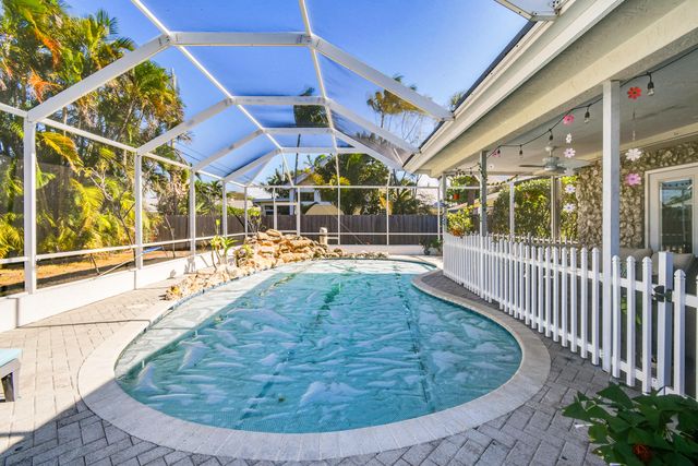 8963 SE Ceres Street, Hobe Sound, FL 33455