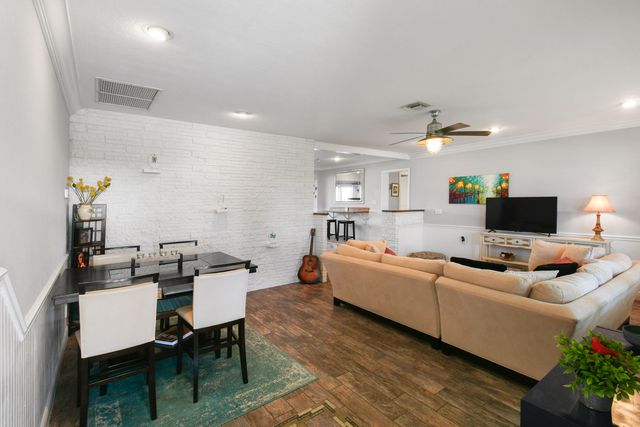 8963 SE Ceres Street, Hobe Sound, FL 33455