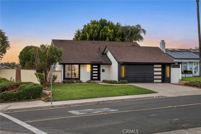 25601 Califia, Laguna Hills, CA 92653
