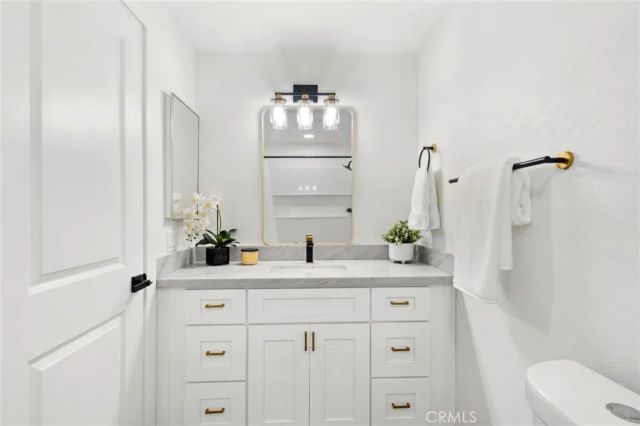 25601 Califia, Laguna Hills, CA 92653