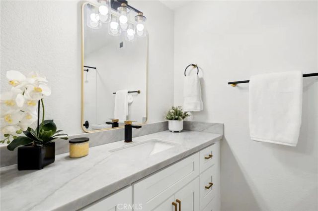25601 Califia, Laguna Hills, CA 92653