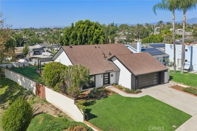 25601 Califia, Laguna Hills, CA 92653
