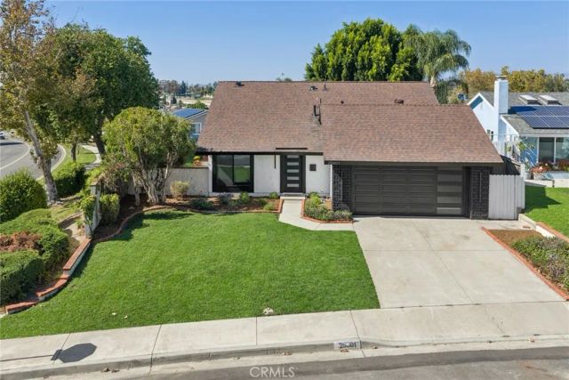 25601 Califia, Laguna Hills, CA 92653