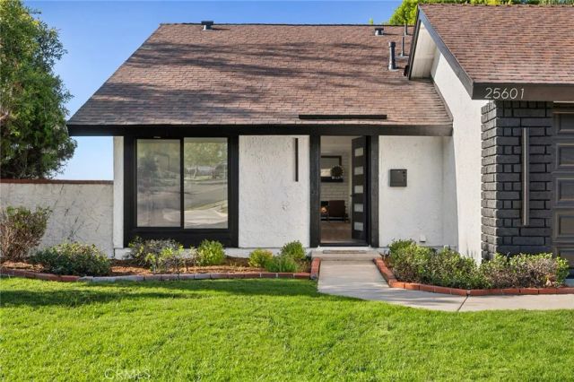 25601 Califia, Laguna Hills, CA 92653