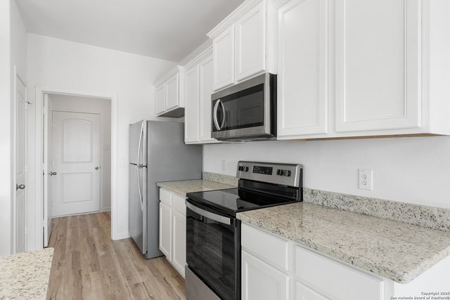 16001 Delgado Hills, Lytle, TX 78052