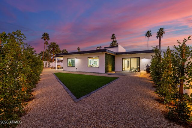 6 E PIPING ROCK Road, Phoenix, AZ 85022
