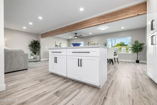6 E PIPING ROCK Road, Phoenix, AZ 85022