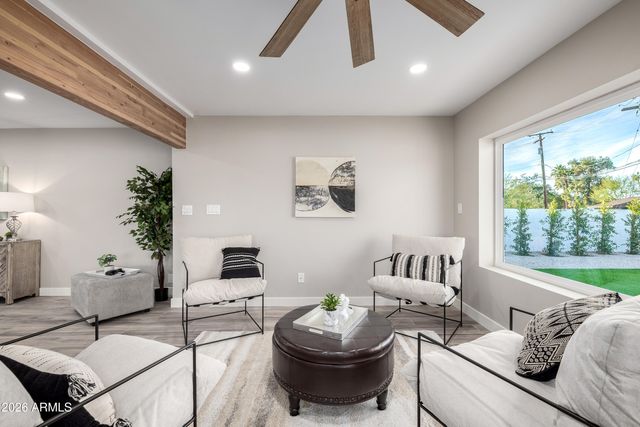 6 E PIPING ROCK Road, Phoenix, AZ 85022