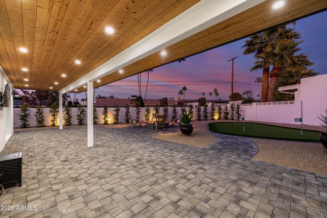 6 E PIPING ROCK Road, Phoenix, AZ 85022