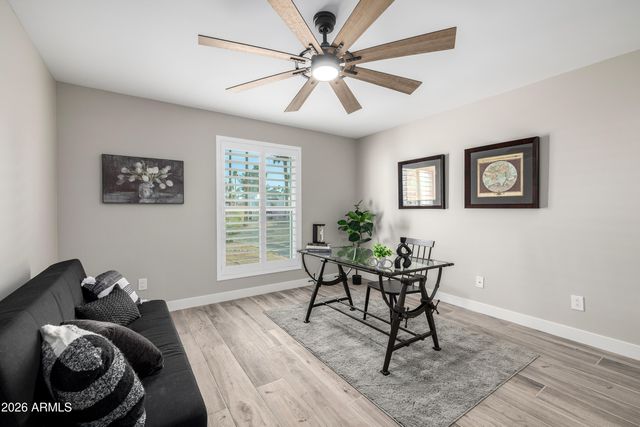 6 E PIPING ROCK Road, Phoenix, AZ 85022