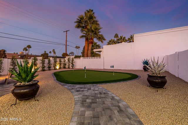 6 E PIPING ROCK Road, Phoenix, AZ 85022