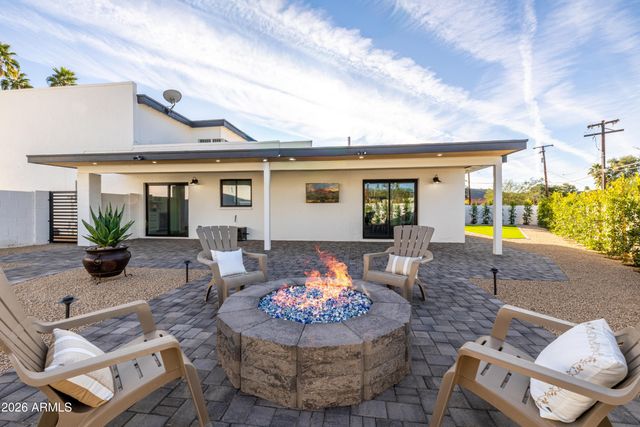 6 E PIPING ROCK Road, Phoenix, AZ 85022
