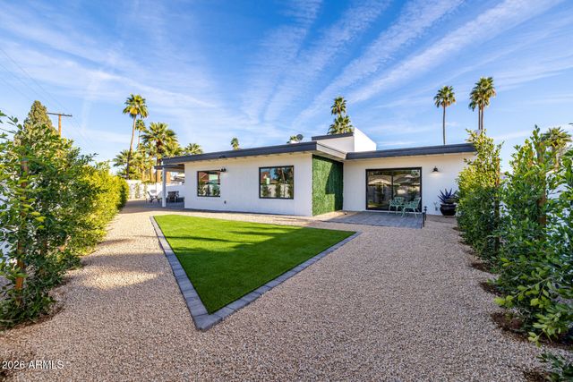 6 E PIPING ROCK Road, Phoenix, AZ 85022
