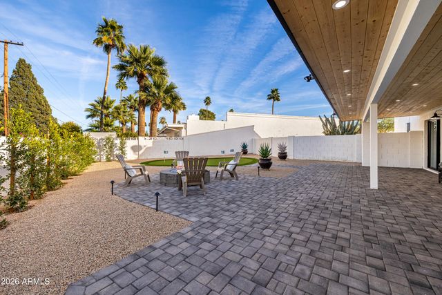 6 E PIPING ROCK Road, Phoenix, AZ 85022