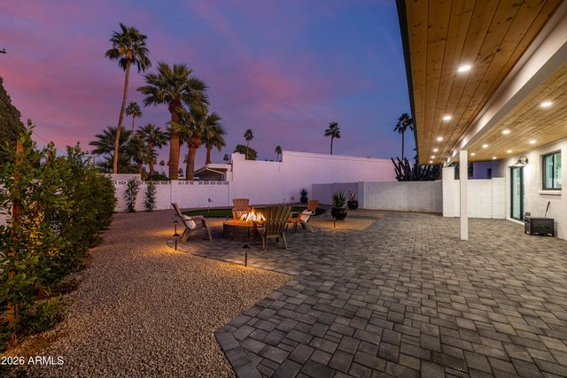 6 E PIPING ROCK Road, Phoenix, AZ 85022