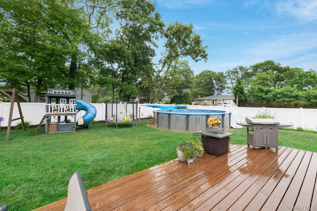 75 Presford Drive, Shirley, NY 11967