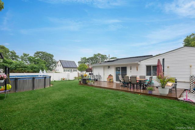 75 Presford Drive, Shirley, NY 11967