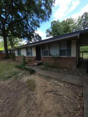 5350 LOCHINVAR RD, Memphis, TN 38116