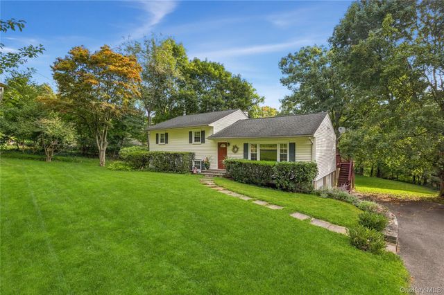 6 Hillside Terrace, Mahopac, NY 10541