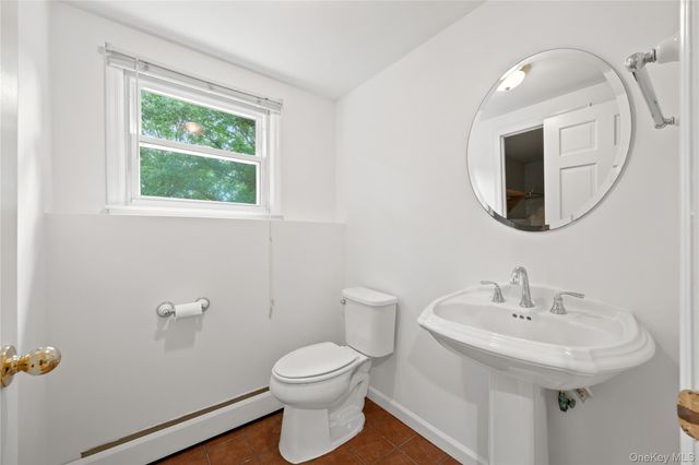 6 Hillside Terrace, Mahopac, NY 10541