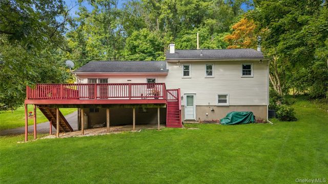 6 Hillside Terrace, Mahopac, NY 10541