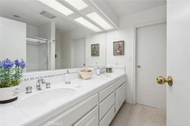 39118 Lake Drive, Bass Lake, CA 93604