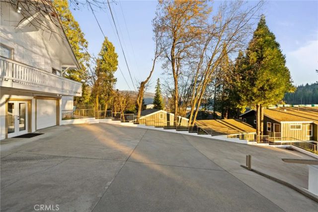 39118 Lake Drive, Bass Lake, CA 93604