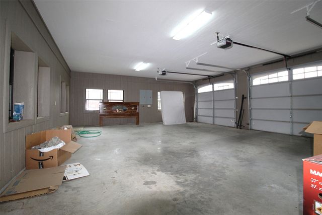 2517 CR 2110, Hooks, TX 75561