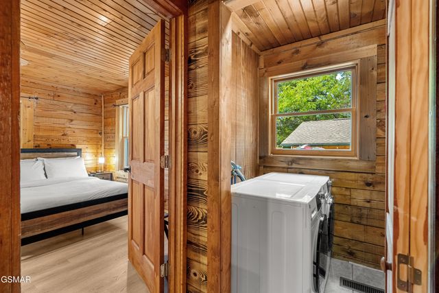 3009 Crestview Court, Sevierville, TN 37862