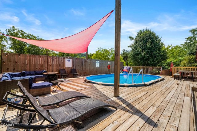 3009 Crestview Court, Sevierville, TN 37862