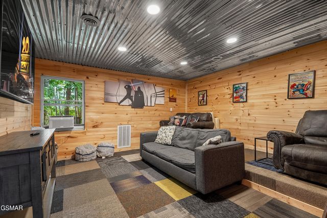 3009 Crestview Court, Sevierville, TN 37862