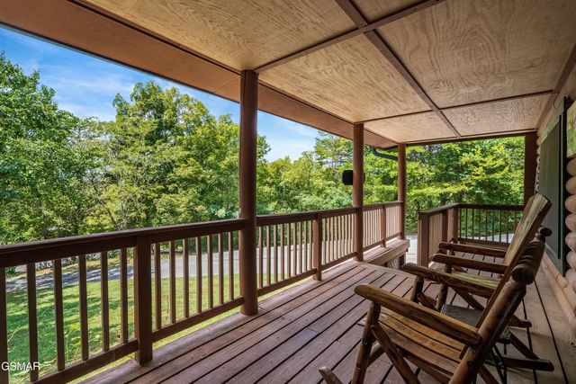 3009 Crestview Court, Sevierville, TN 37862