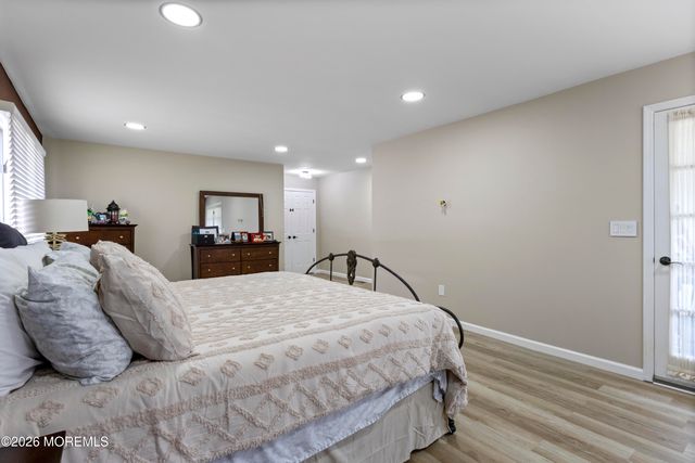 21 Cameron Court, Freehold, NJ 07728