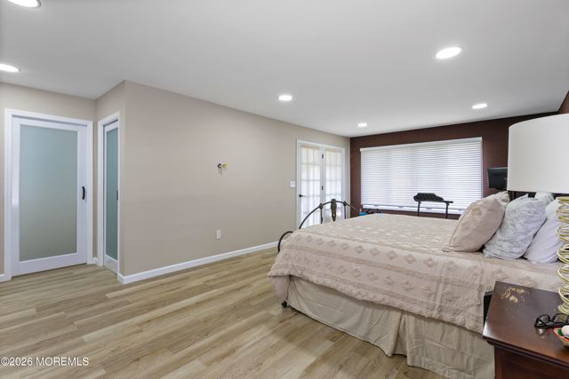 21 Cameron Court, Freehold, NJ 07728