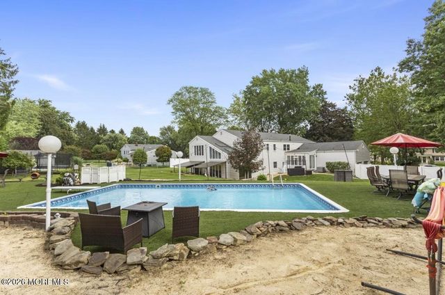 21 Cameron Court, Freehold, NJ 07728