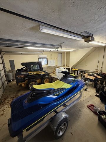 275 Old Scales Rd, South Franklin, PA 15301